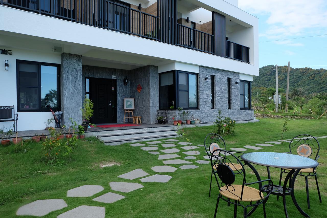 Moonlit Seaview Homestay Tungho Kültér fotó